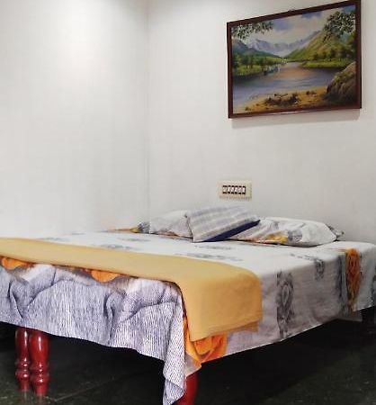 Floral Homestay تيكَدِيْ المظهر الخارجي الصورة